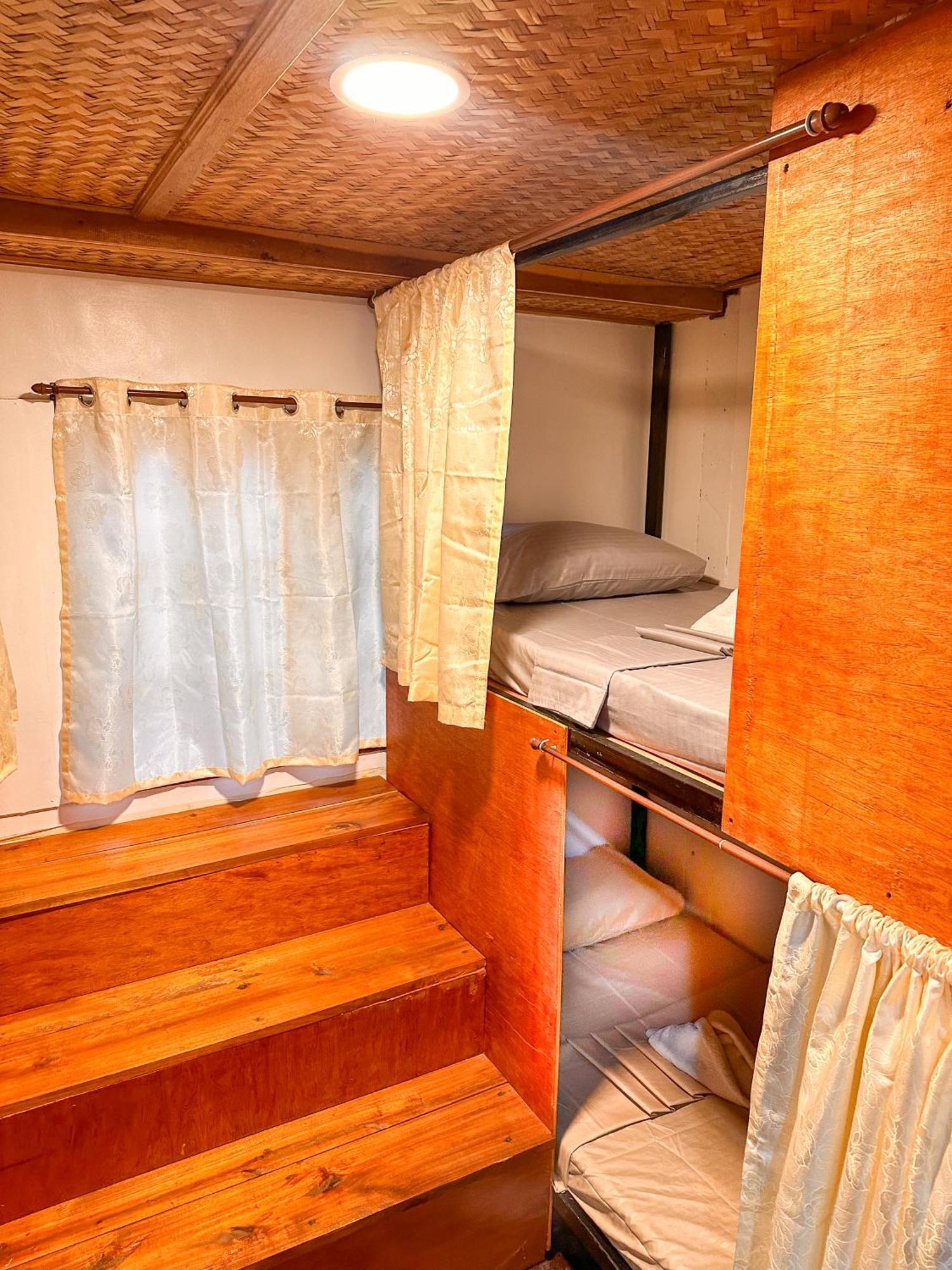 Hangout'S Hostel エルニド エクステリア 写真